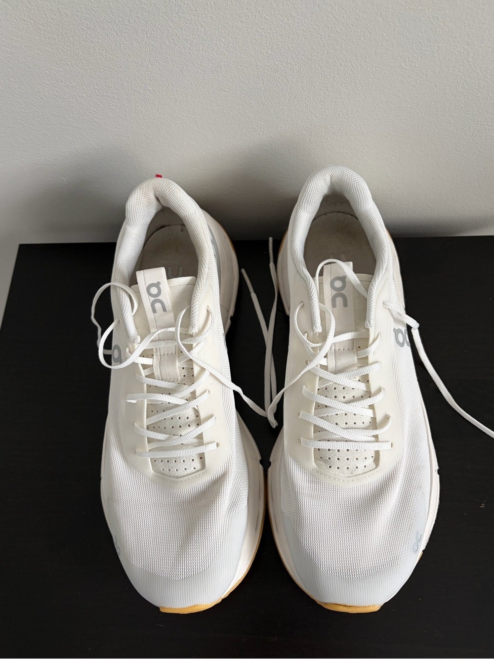 On Cloudtec Speedboard Women’s White Athletic Running Shoes, Size 11.